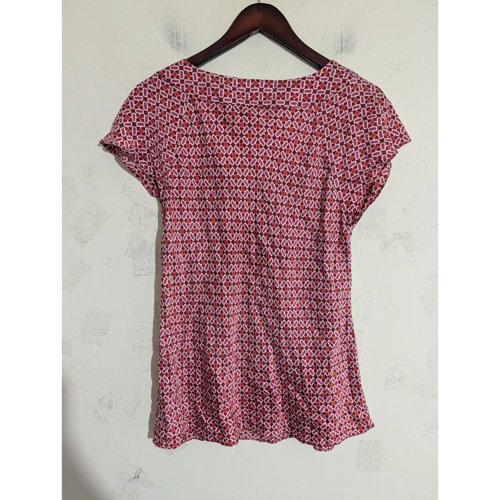 Banana Republic Silk Blouse M Red Pink Geometric Square Neck Flutter Sleeve Top - Picture 5 of 5